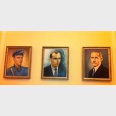 Віце-спікер ВР вивісив у своєму кабінеті портрети Бандери, Шухевича і Коновальця - фото