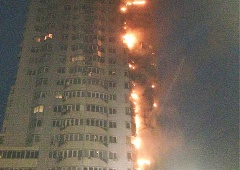 Мешканці будинку біля метро «Шулявська», де сталася пожежа, звернуться до прокуратури і суду - фото