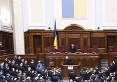 Депутати на захотіли позбавляти чиновників пільг - фото
