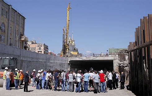 Тунель на Поштовій площі планують відкрити 8 серпня - фото