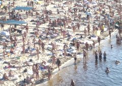 У Києві дозволили купатися на 7 пляжах - фото