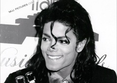 Майкл Джексон знову заробив більше інших померлих знаменитостей - фото