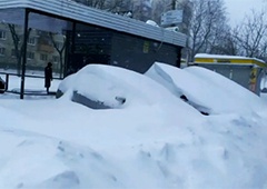 У КМДА хочуть, аби автомобілісти зимою паркувалися згідно парного чи непарного дня - фото