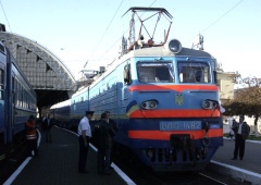 Укрзалізниця відмовила міліції у внесенні паспортних даних пасажирів на квитки - фото