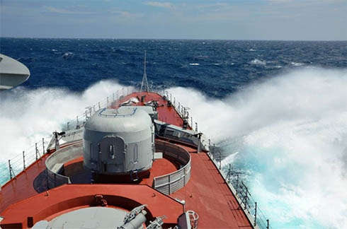 «Гетьман Сагайдачний» в Аденській затоці перехопив човен з піратами - фото