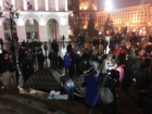 На Майдані Незалежності у Києві встановили кілька наметів, але простояли вони недовго