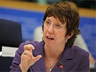 Кетрін Ештон, представник ЄС, засуджує силові дії української влади
