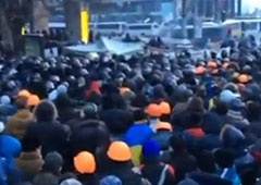 Майдан вистояв - фото