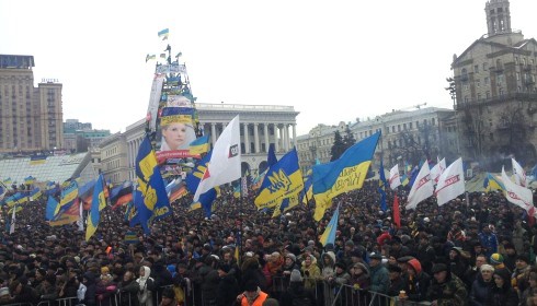 На Майдані триває Народне віче - фото