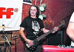 Петро Цимбал, екс-гітарист Green Grey, за наркотики засуджений на 9 років ув′язнення - фото