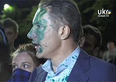 Як Рудьковського облили зеленкою - відео - фото