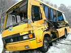 На Сумщині шкільний автобус зіткнувся з вантажівкою