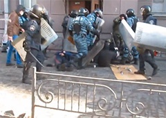В Криму за «побиття» беркутівця заарештували євромайданівця - фото
