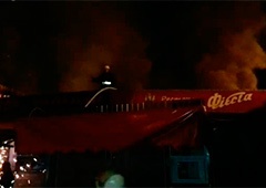 На столичному Володимирському ринку сталася пожежа - фото