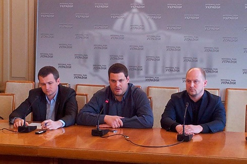 Народні депутати звинувачують Авакова у злочинній діяльності - фото