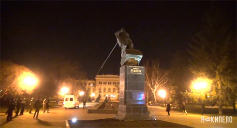 У Харкові знесли пам’ятники Орджонікідзе, Руднєву та Свердлову - фото