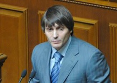 Нардеп Єремеєв, який голосував за «диктаторські закони», в реанімації – впав з коня - фото