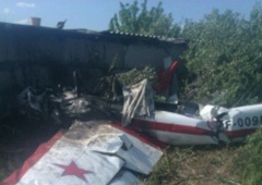 В Самарській області впав Як-52, загинуло двоє людей - фото