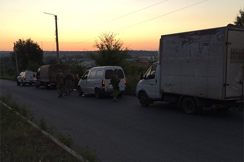 Вночі на Донбасі затримали 30 тонн контрабанди - фото