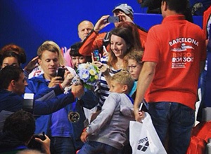 Американський чемпіон в Казані віддав золоту медаль дитині - фото
