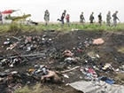 На місці катастрофи MH-17 знайдені рештки можливо від ракети «БУКа»