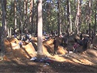 На Волині зробили облаву на незаконний видобуток бурштину, затримано 80 копачів-старателів
