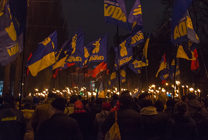 У Києві проведуть смолоскипний марш з нагоди річниці бою під Крутами - фото