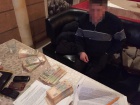 Відкривши вогонь по детективам НАБУ, втік суддя, спійманий на хабарі