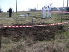 На Донеччині знайдено масове поховання бойовиків