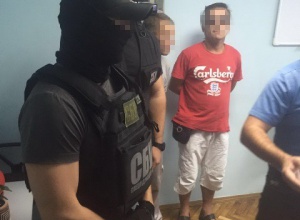 За хабар затримано трьох працівників прокуратури Київської області - фото