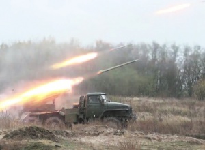 Позиції ЗСУ в Кримському бойовики накрили з БМ-21 «Град», важкокаліберних мінометів і артилерії - фото