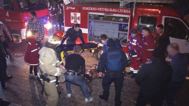 У Львові сталася пожежа в нічному клубі «МІ100», є постраждалі - фото