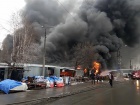 Біля метро «Лісова» масштабно горів ринок