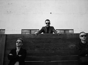 «Де ж революція?», - запитує Depeche Mode у своєму новому кліпі - фото