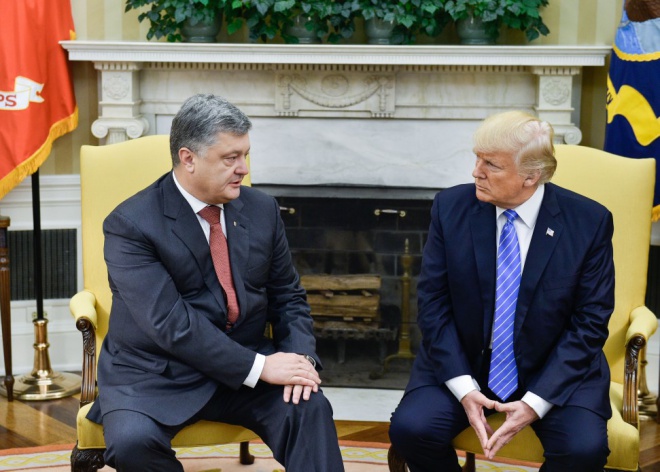 Порошенко після зустрічі з Трампом: США продовжать санкції проти Росії - фото