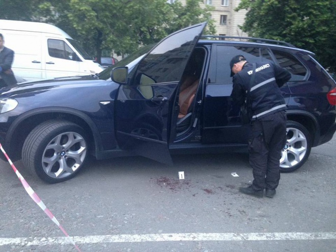 У Києві знову стріляли: поранили і забрали барсетку - фото