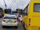 У Києві маршрутка на смерть збила двох людей біля зупинки