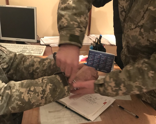 Захоплення військового об’єкту в Одесі: затримано командира за незастосування зброї - фото