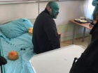 Тітушковода Крисіна знайшли у дитячому відділенні лікарні. Пофарбували лице зеленкою