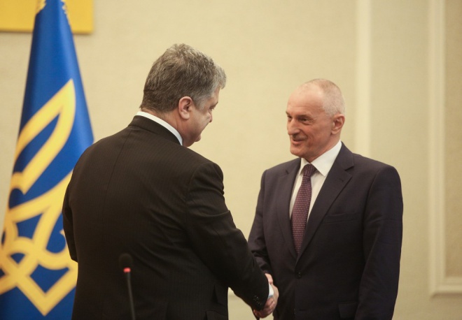 Порошенко призначив головою Волинської ОДА Олександра Савченка - фото