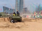 У Пітері танк наїхав на людей під час військово-історичного фестивалю