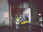 У пожежі на СТО в Одесі постраждали 4 вогнеборців