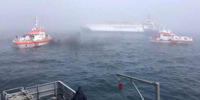 Біля Туреччини затонуло судно з українцями, є загиблі - фото