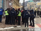 Під Подільським відділком поліції сталися сутички з активістами