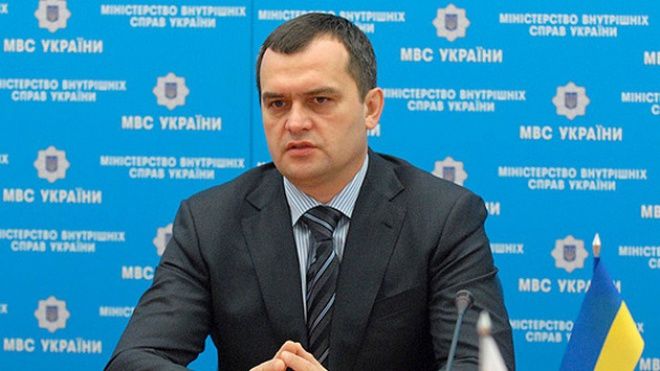 Скасовано арешт з майна екс-міністра МВС Захарченка - фото