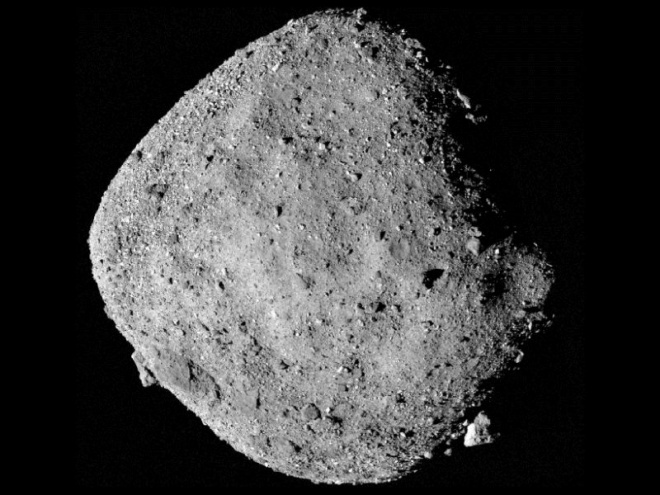 Астероїд Бенну з часом обертається все частіше - фото