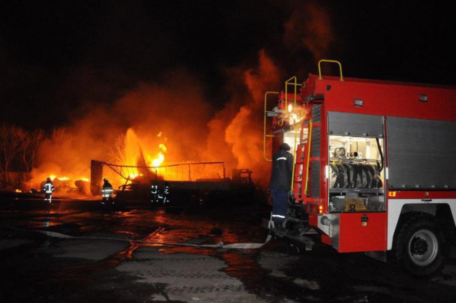 У Кропивницькому вибухнули автоцистерни з газом, є постраждалі - фото