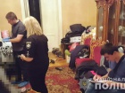Пенсіонер в одеській комуналці розправився із сім’єю сусідів – його жертвами стали троє