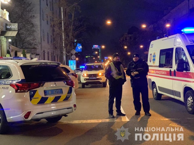 В Києві розстріляли автівку, загинула дитина - фото