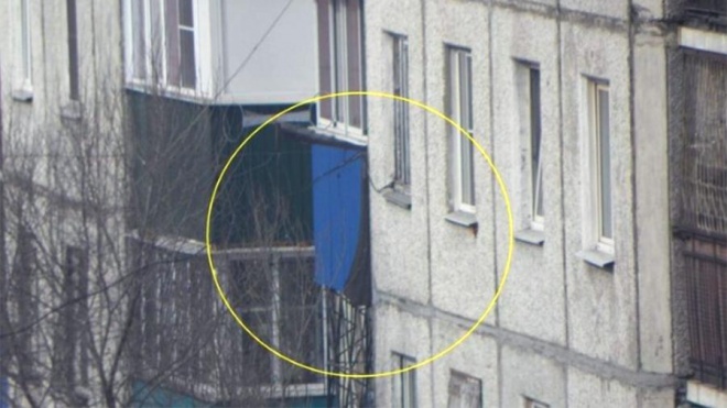 В Росії вертоліт вистрелив у житловий будинок - фото